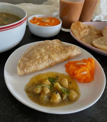  Halwa Puri: Świetne połączenie chrupiących, smażonych bułek z bogatym i słodkim halwą!